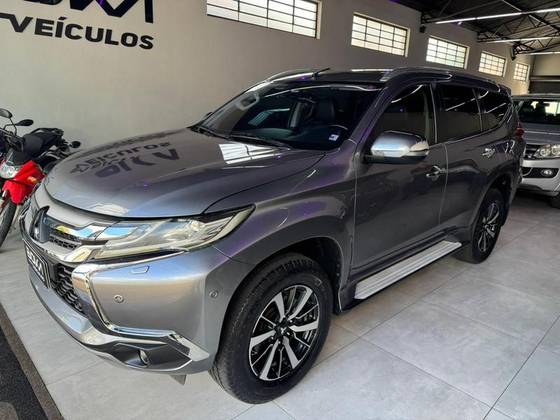 MITSUBISHI PAJERO SPORT 2.4 16V MIVEC TURBO DIESEL HPE AWD AUTOMÁTICO